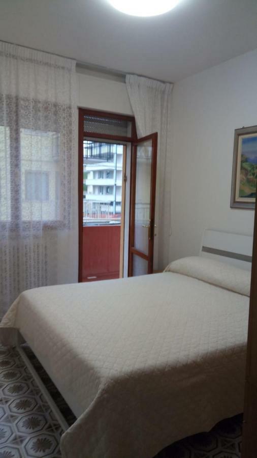 Appartamento Al Mare Lorella Sottomarina Eksteriør billede