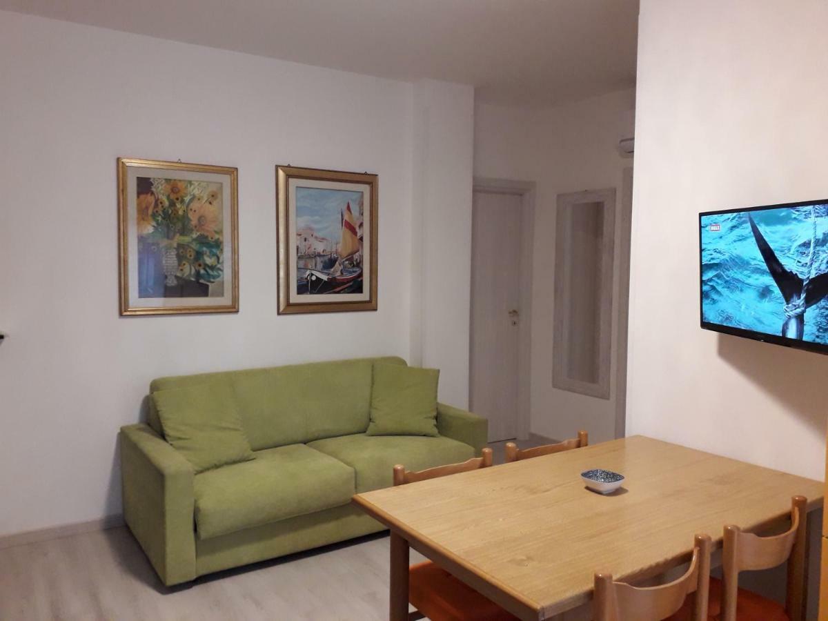 Appartamento Al Mare Lorella Sottomarina Eksteriør billede