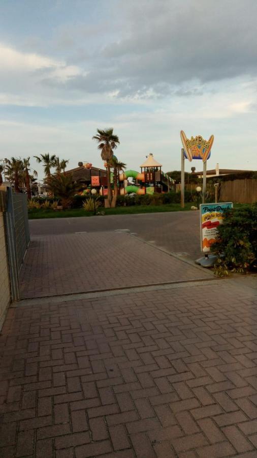 Appartamento Al Mare Lorella Sottomarina Eksteriør billede