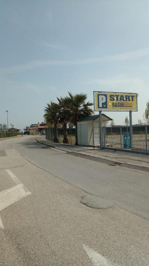 Appartamento Al Mare Lorella Sottomarina Eksteriør billede