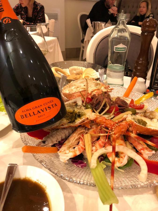 Appartamento Al Mare Lorella Sottomarina Eksteriør billede